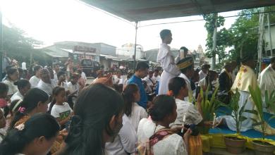 Prosesi Perarakan Sakramen Mahakudus, Awali Kegiatan Festival Golo Koe di Labuan Bajo